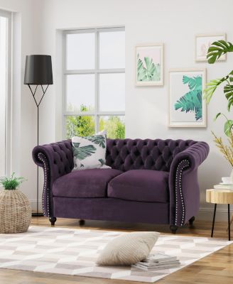 Chesterfield Loveseat: Timeless Charm, Plush Comfort