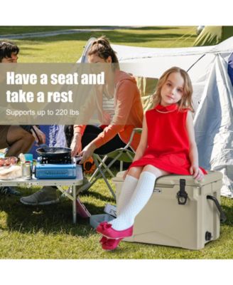 25 QT Hard Cooler with Aluminum Handle and Integrated Cup Holders