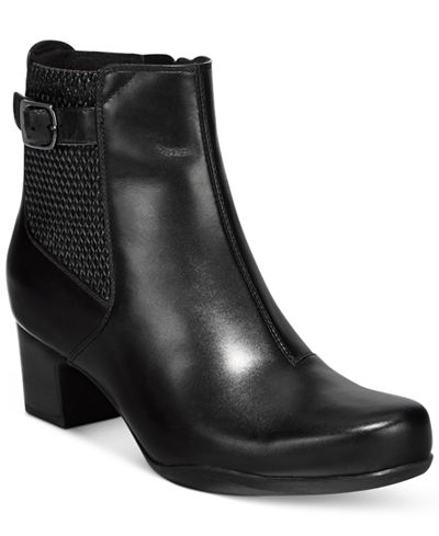 womens booties clarks