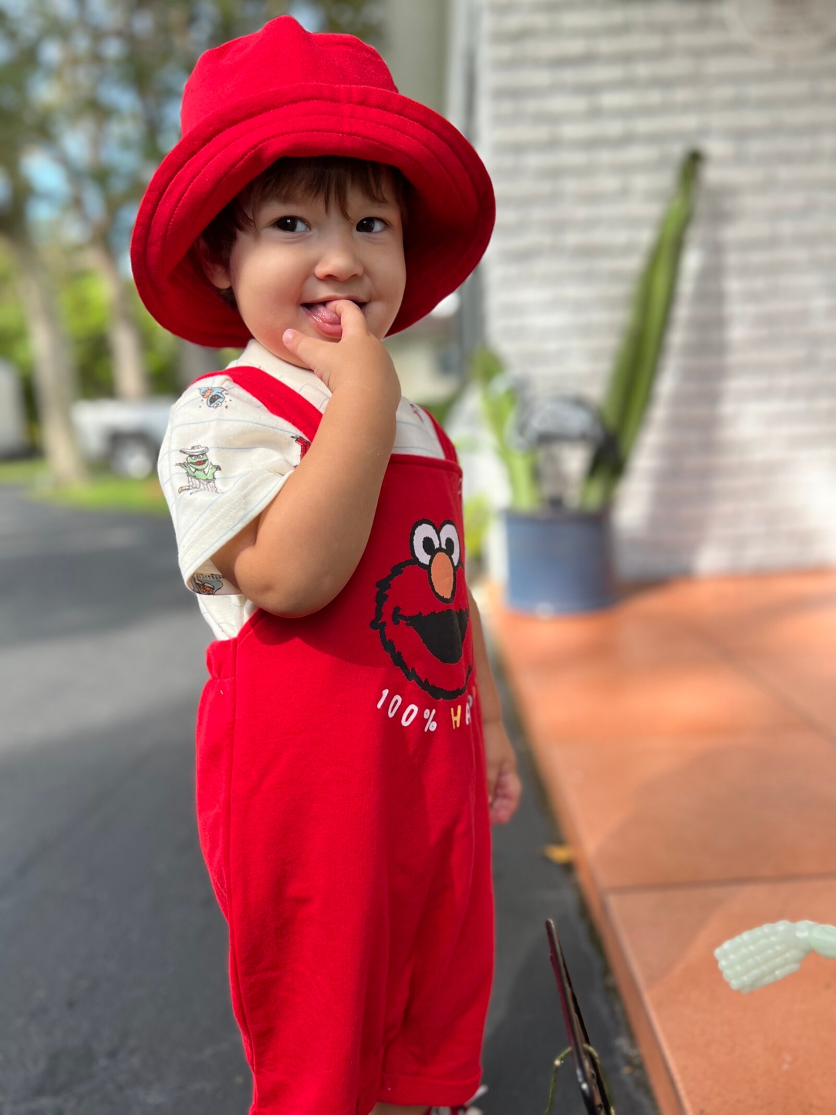 Sesame Street Baby Boys Elmo French Terry Short Overalls T-Shirt and Hat 3 Piece Outfit Set to -/ white