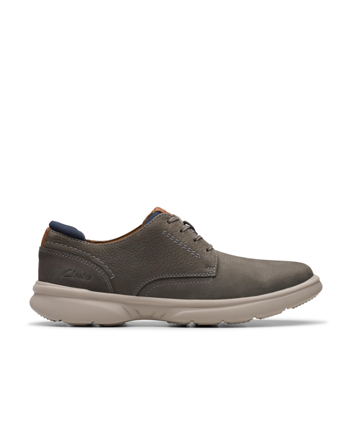 Clarks Men's Bradley Plain Shoes In Navy Nubuck In Navy Nubuck