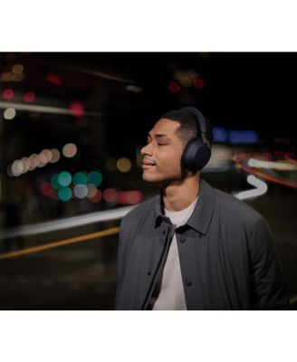 WH-1000XM5 Wireless Noise Canceling Over-Ear Headphones (Black) Bundle