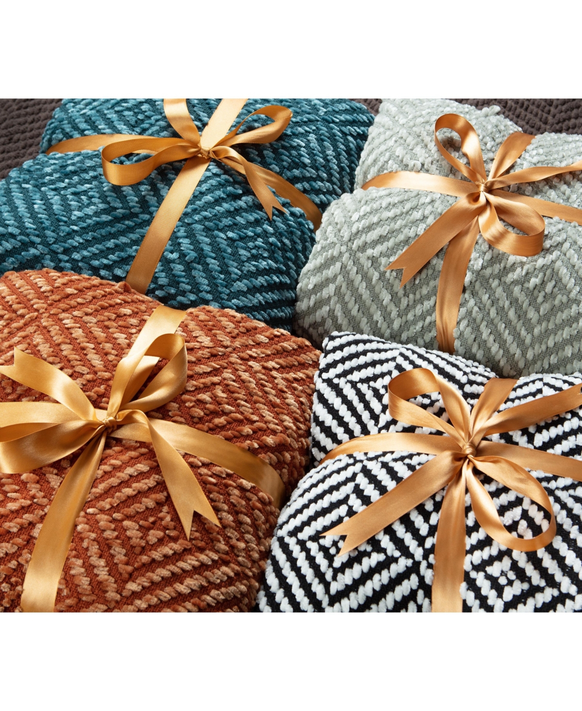 Chanasya Premium Soft Black Chenille Knitted Diamond Textured Decorative Blanket - Geometric Lightweight Luxury Fuzzy Decor with Tassels for Cou