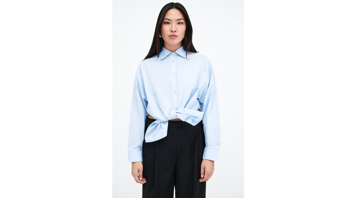 Женская рубашка Marcella Ezra Cropped-Back Cotton Poplin Button-Up with Dolman Sleeves, цвет: Светлый синий — фото 8