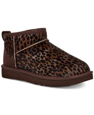 【UGG】Classic Ultra Mini Caspian レオパードが目を惹くブーツ UGG® Women's Classic Ultra Mini Caspian Boots - Macy's
