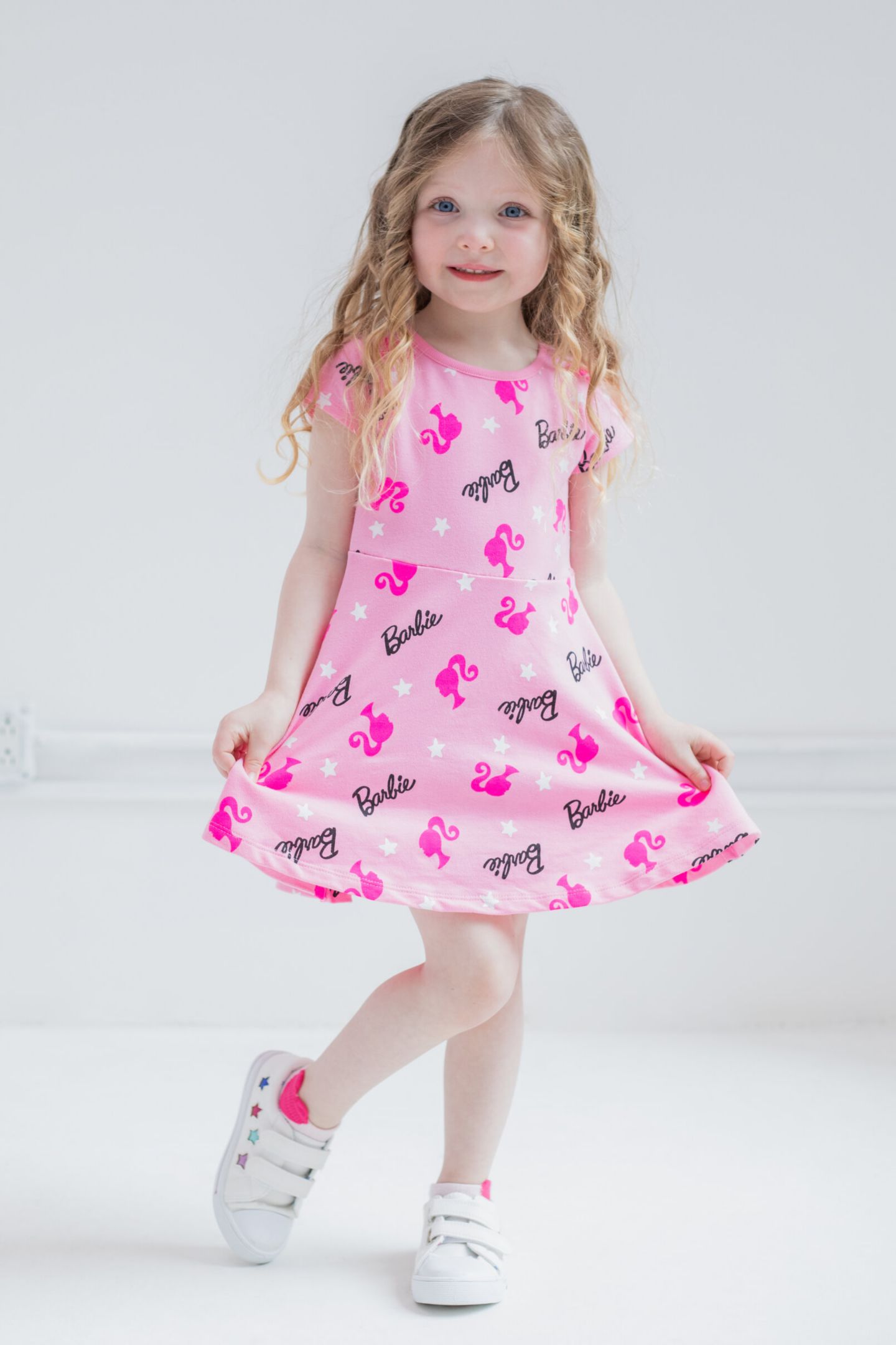 Платье Barbie French Terry Skater Dress Pink Toddler Child для девочек, цвет: Розовый — фото 4