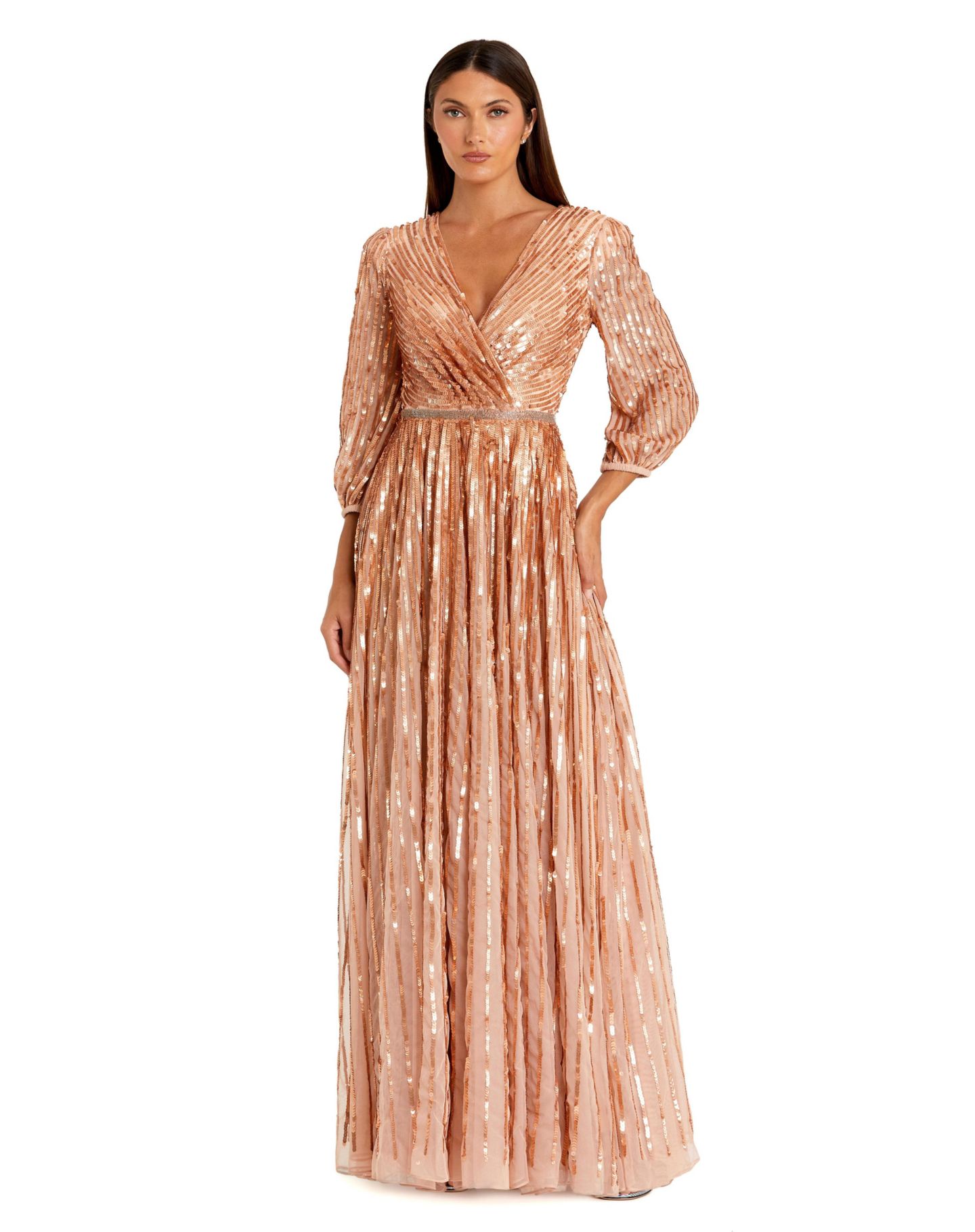 Женское платье Mac Duggal Sequined Wrap Over 3/4 Sleeve Gown, цвет: Абрикосовый — фото 1