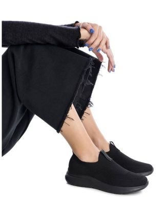 Women's Comfort Sneakers By XTI