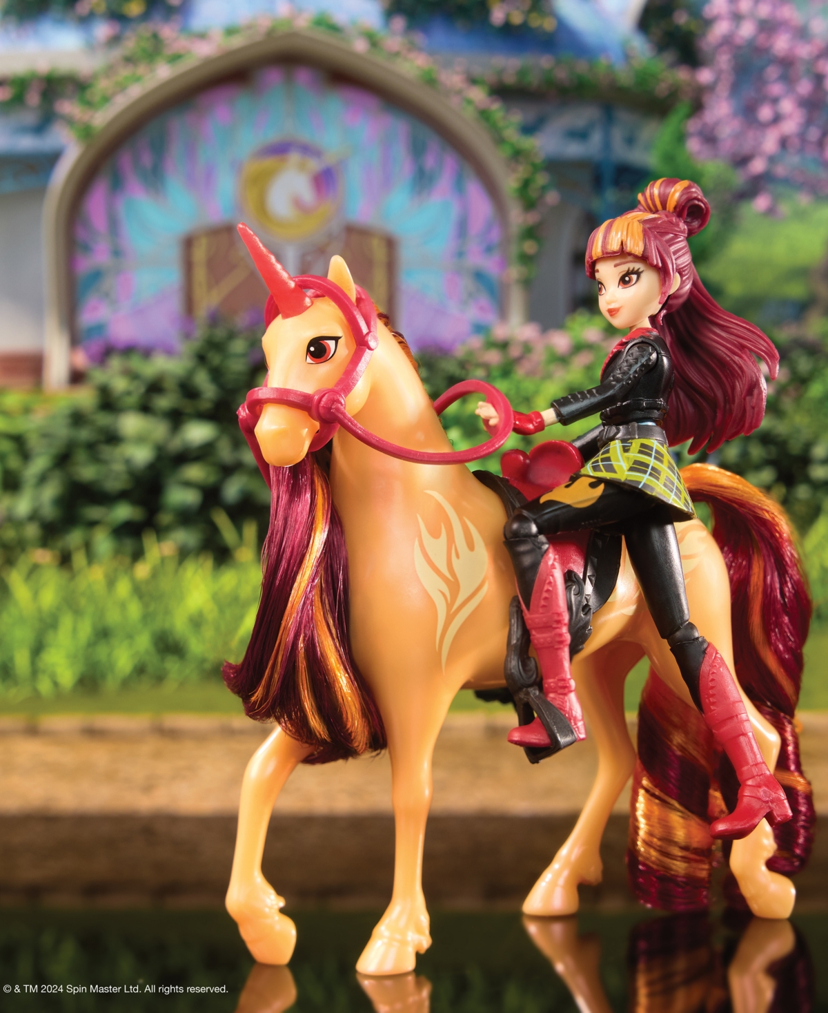 Unicorn Academy Valentina Cinder Set With 2 Riding Toys In Multi Color