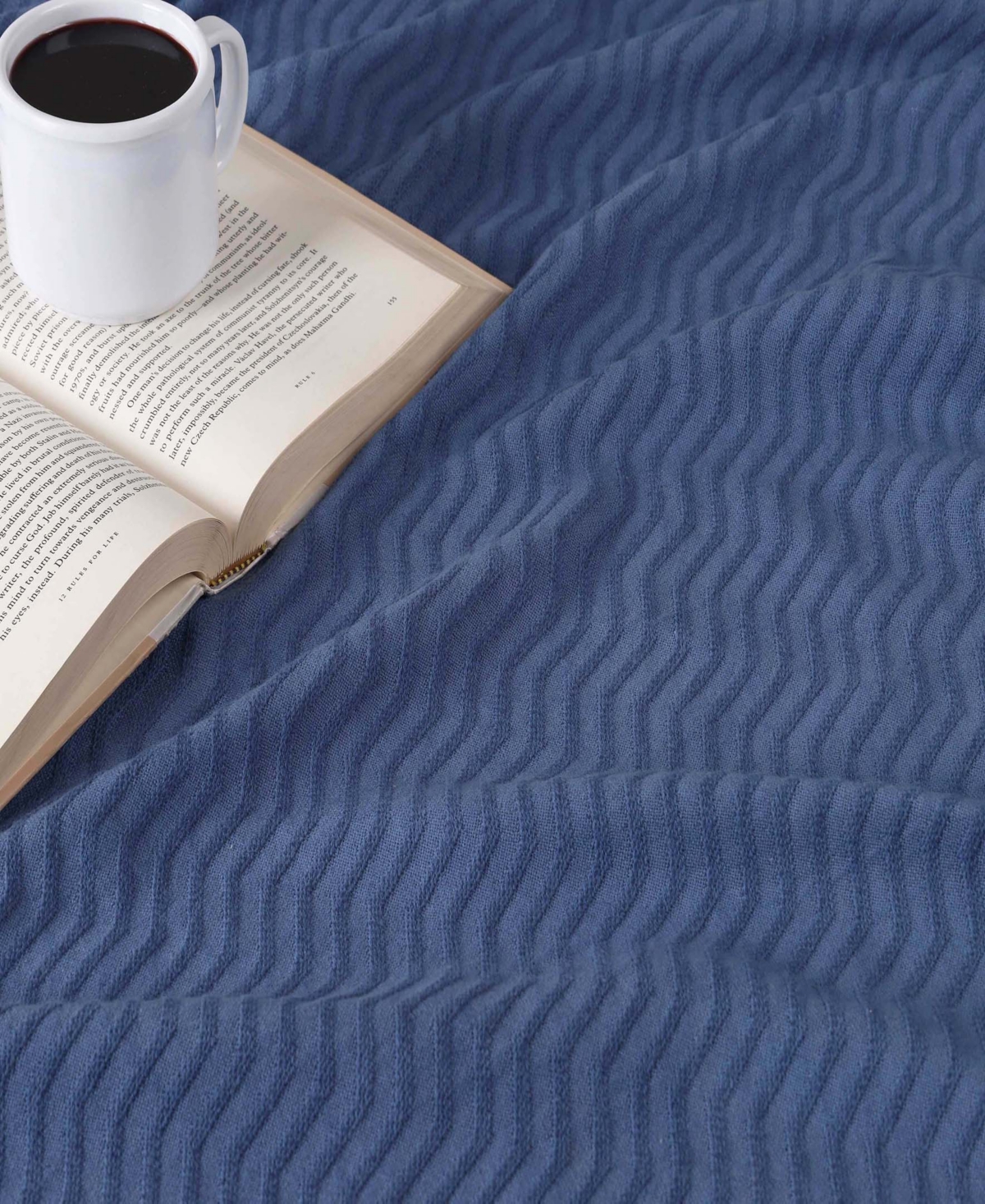 Superior Jena Cotton Textured Chevron Lightweight Woven Throw, 50" X 60" In Merritt Blue