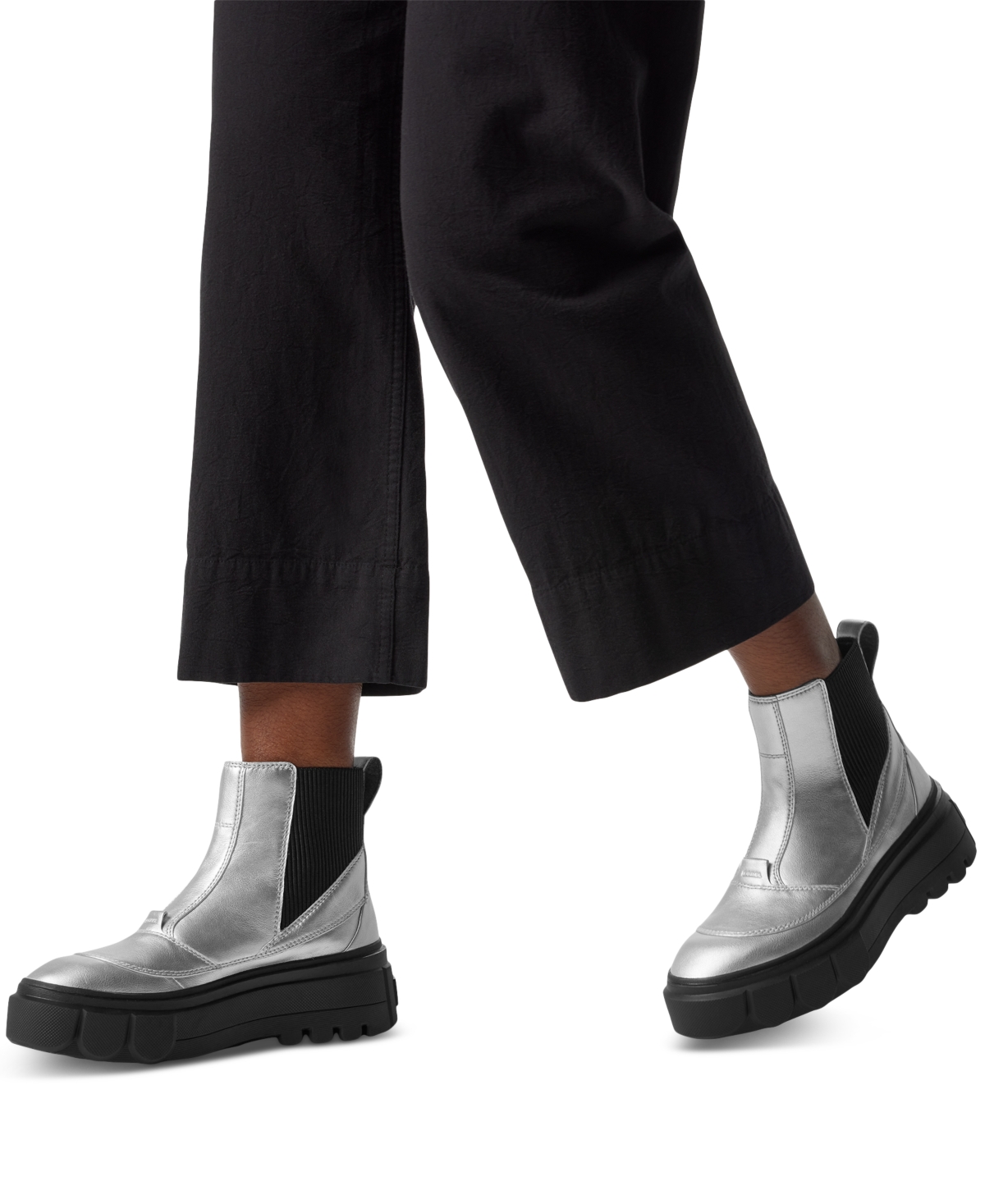 Sorel Women's Caribou Pull-On Wp Chelsea Boots