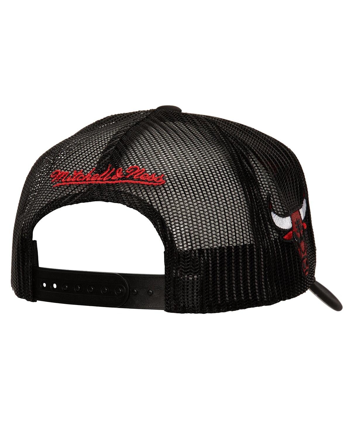 Mitchell & Ness Men's Black Chicago Bulls Script Sidepatch Trucker Adjustable Hat In Black