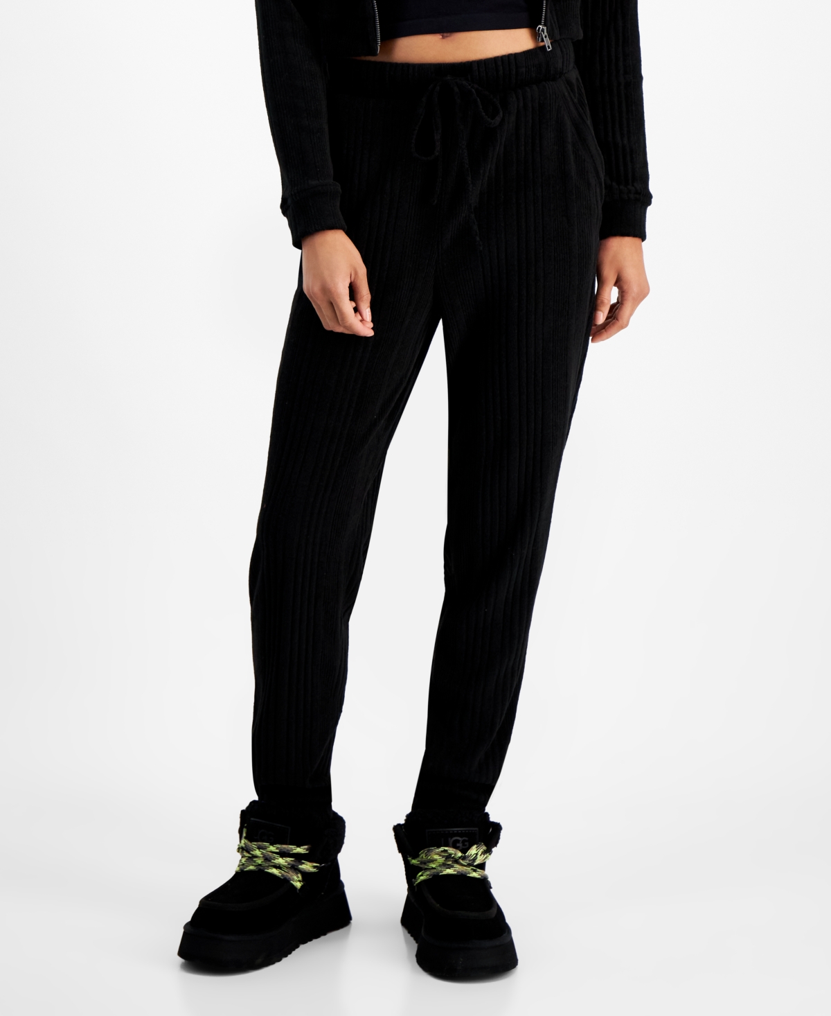 Juniors' Ribbed Hacci-Knit Jogger Pants - Black
