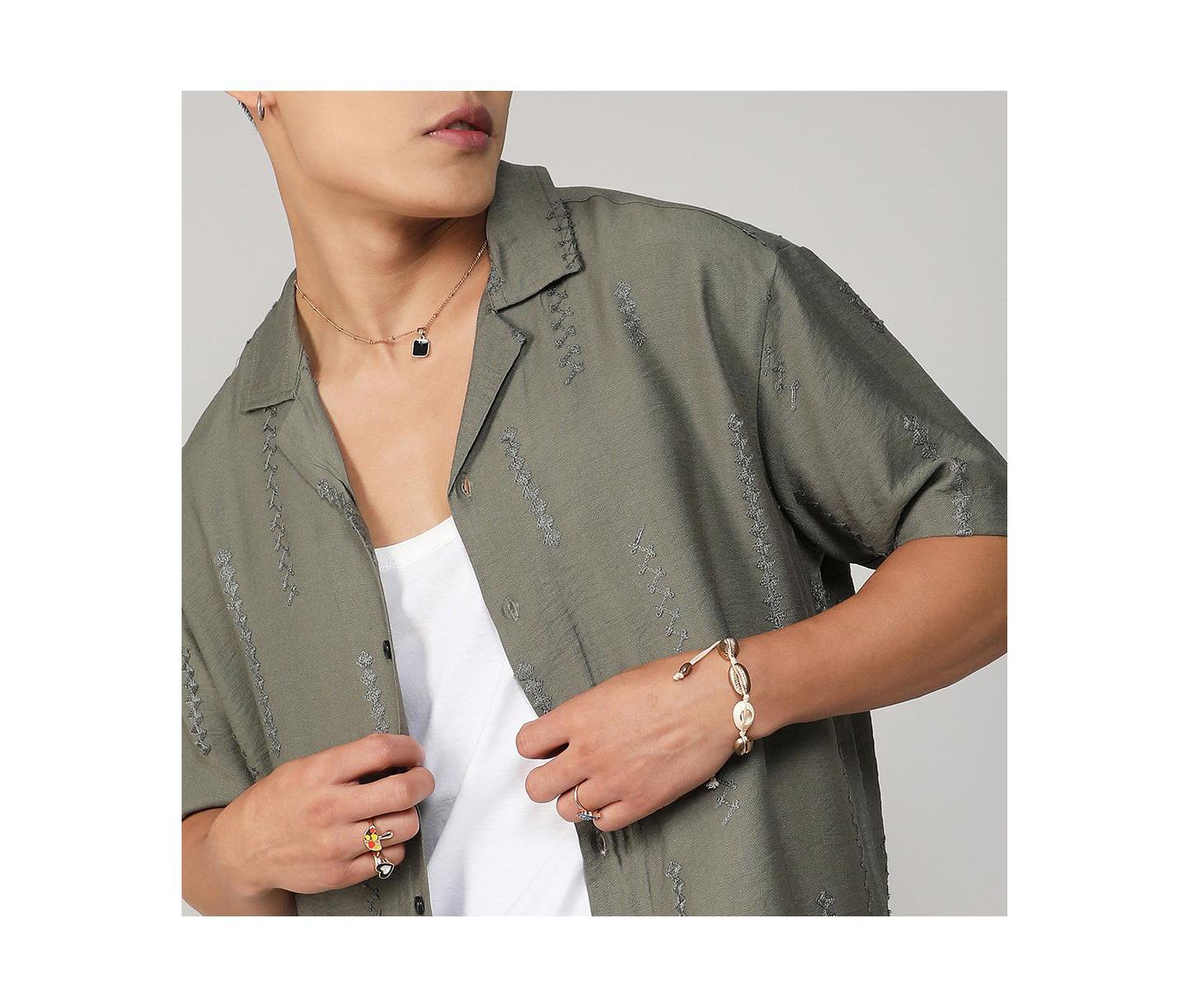 Мужская рубашка Cahoot Campus Sutra Olive Green Embroidered Twist, цвет: Зелёный — фото 8