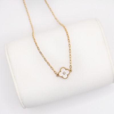 Mother of Pearl Clover Necklace