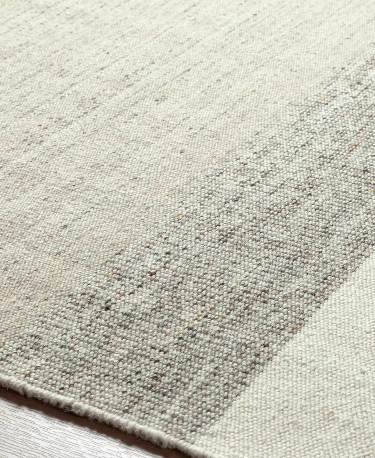 Surya Bolu 489239 8'x10' Area Rug In Gray
