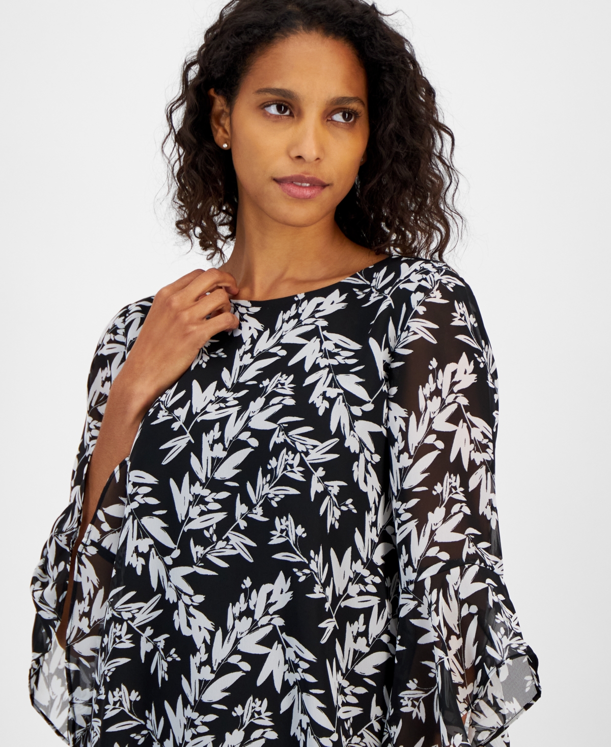 Kasper Women's Printed Crewneck Bell-Sleeve Blouse, Regular & Petite Sizes -Vanilla Ice