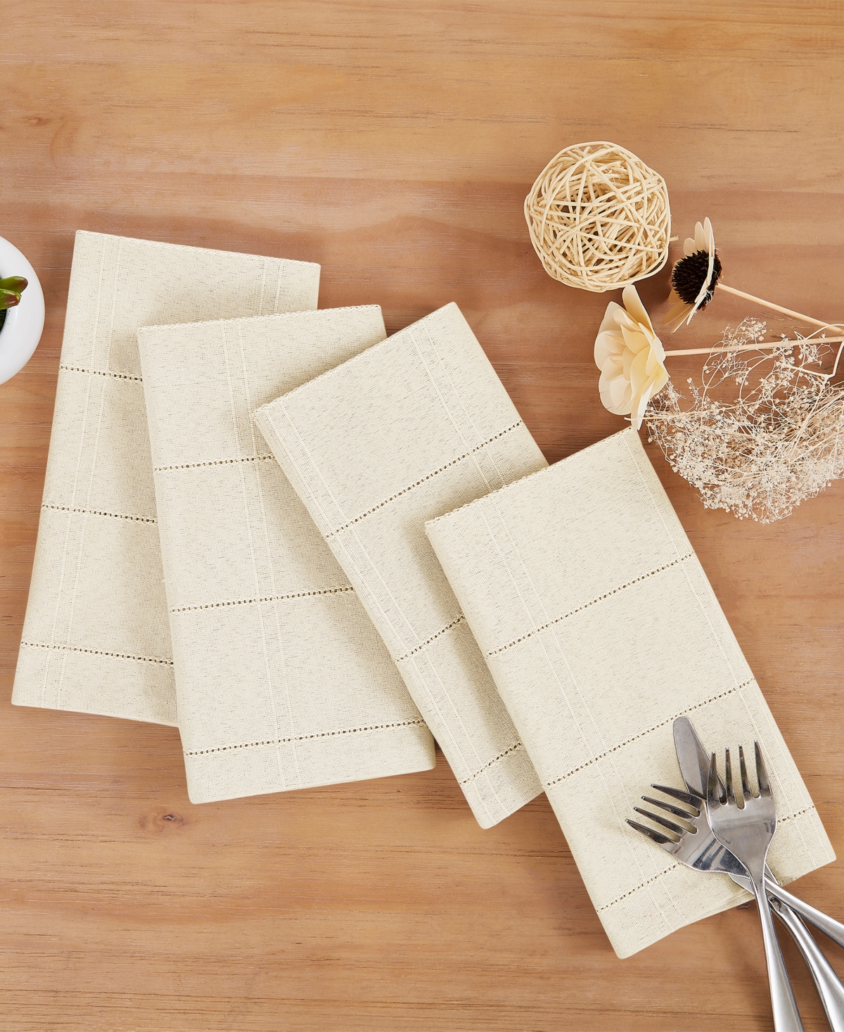 Izod Chadwick Fabric Napkins, Set Of 4 In Ivory