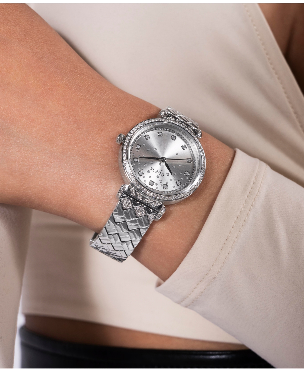 Guess Women's Analog Silver Tone Steel Watch 32mm In Silver