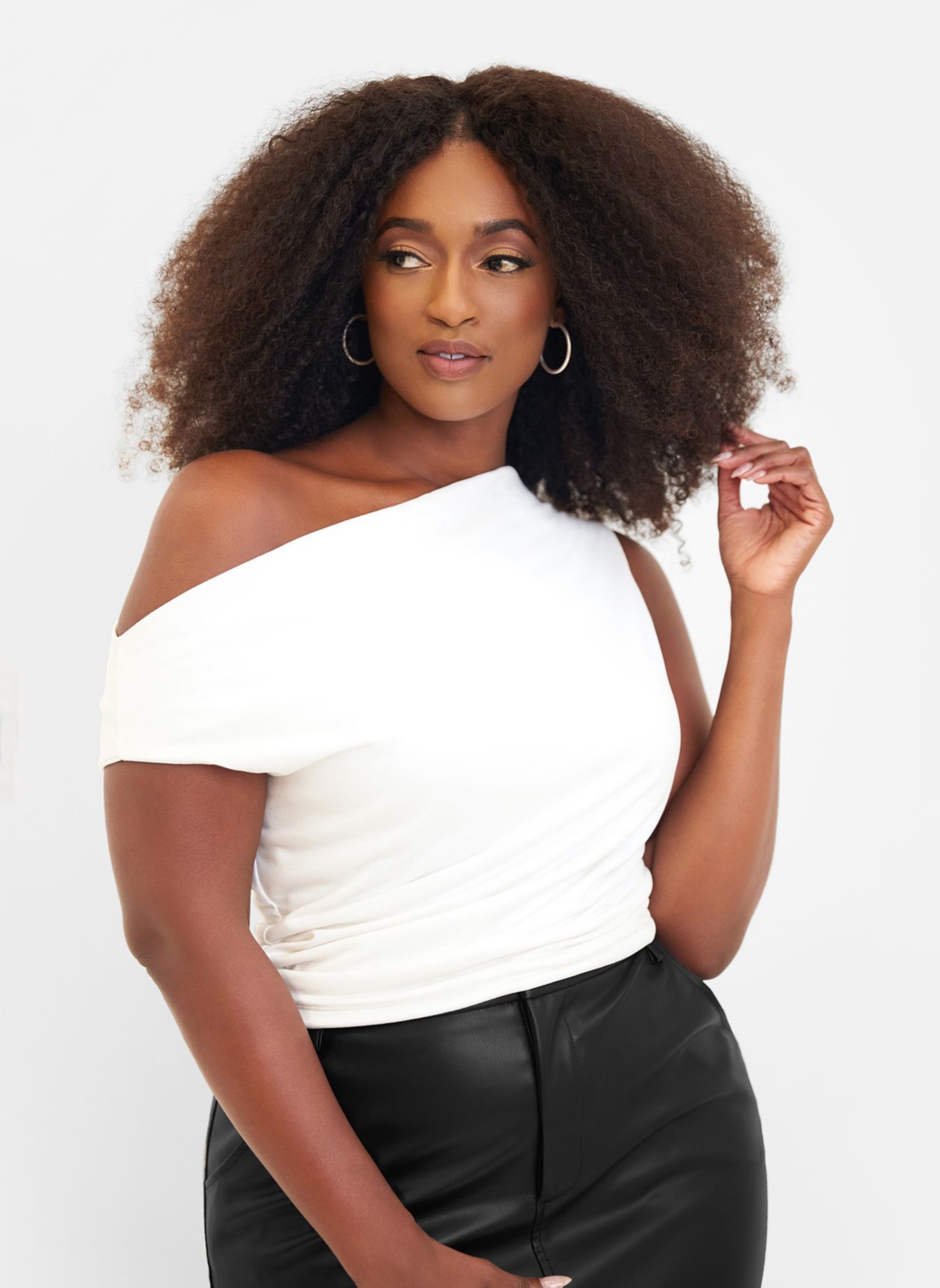 Plus Size Essential Asymmetrical Short Sleeve Top - White