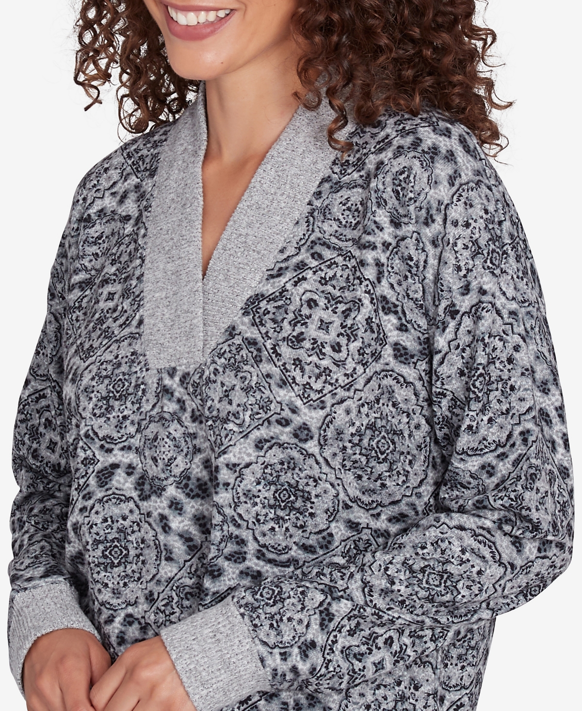 Ruby Rd. Petite V-neck Leopard Medallion Printed Hatchi Knit