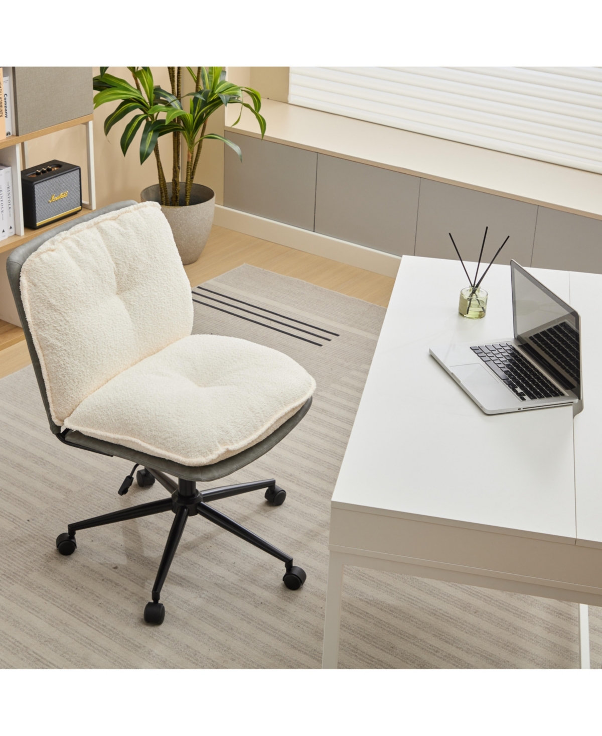 Slickblue Oversized Criss-Cross Chair with Wheels: Elegant Design, Adjustable Height, 360° Swivel Home Office Chair for Small Spaces