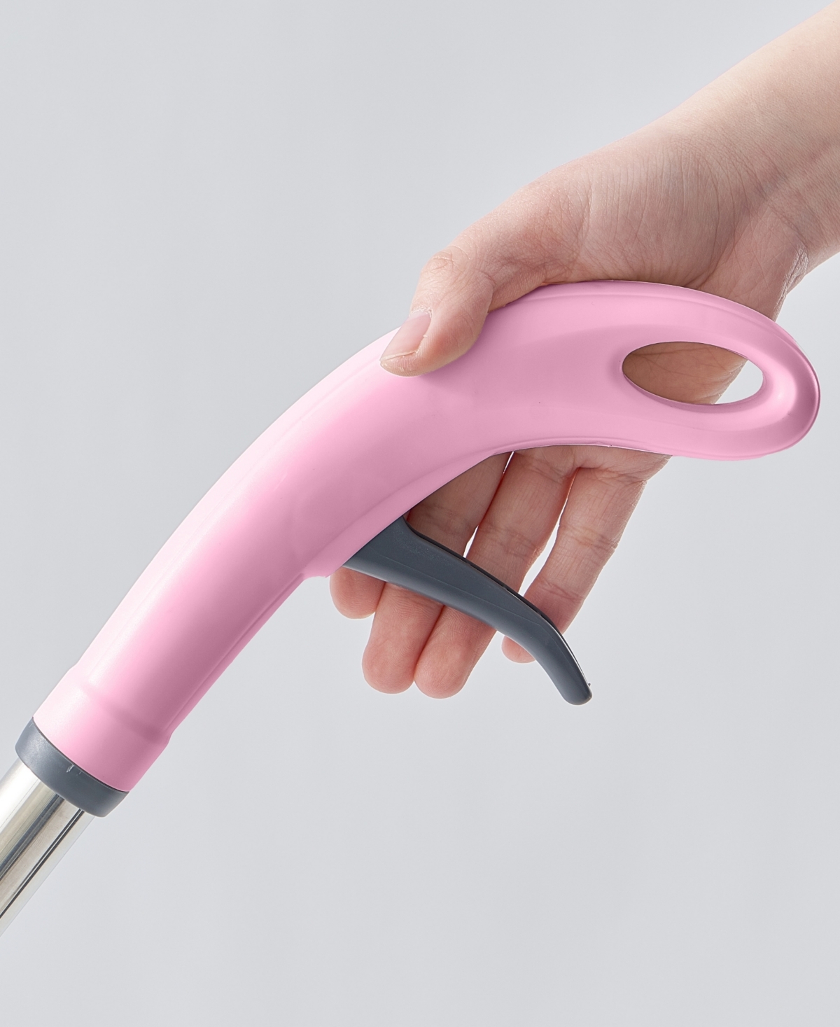 True & Tidy Spray-360 Mop With 3 Interchangeable Heads In Pink