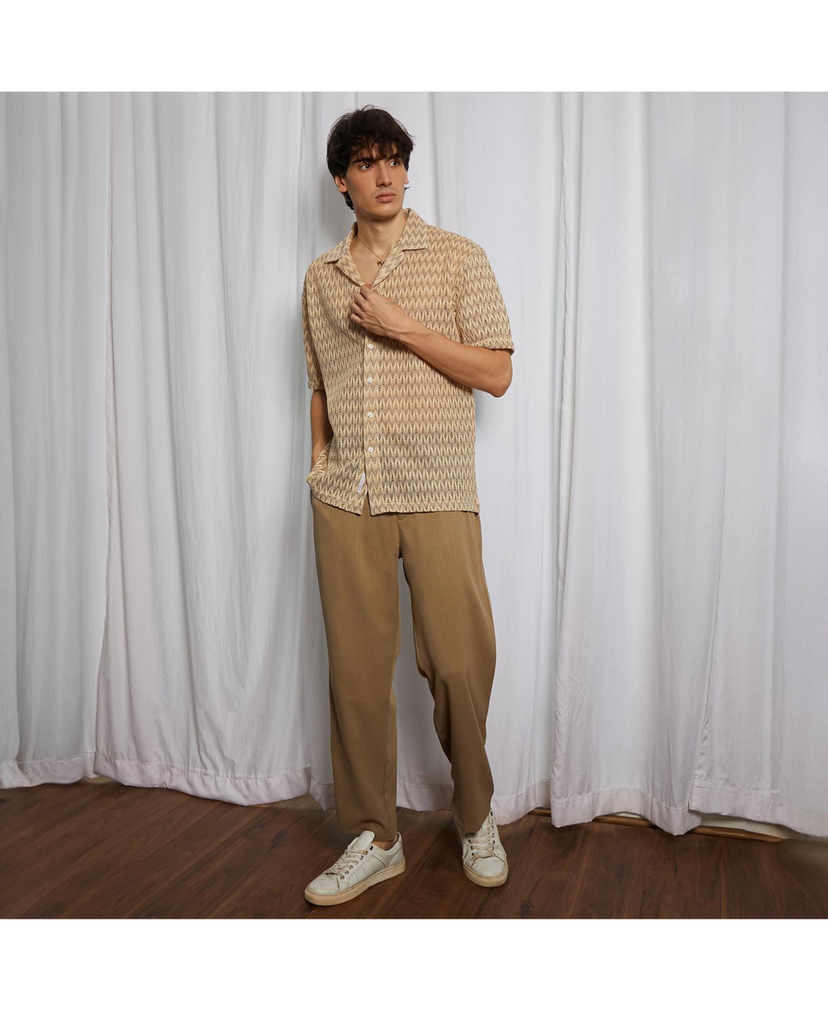 Campus Sutra Men's Pleat-Creased Shirt -khaki