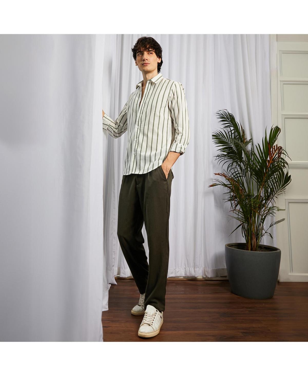 Campus Sutra Men's Saltbox& Sage Green Lined Halo-Striped Shirt - Beige/khaki