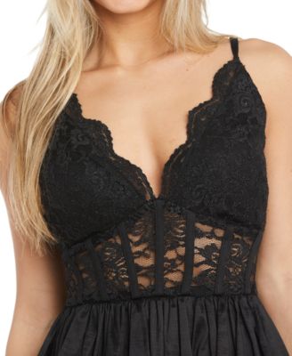 Juniors' Lace Bubble Dress 