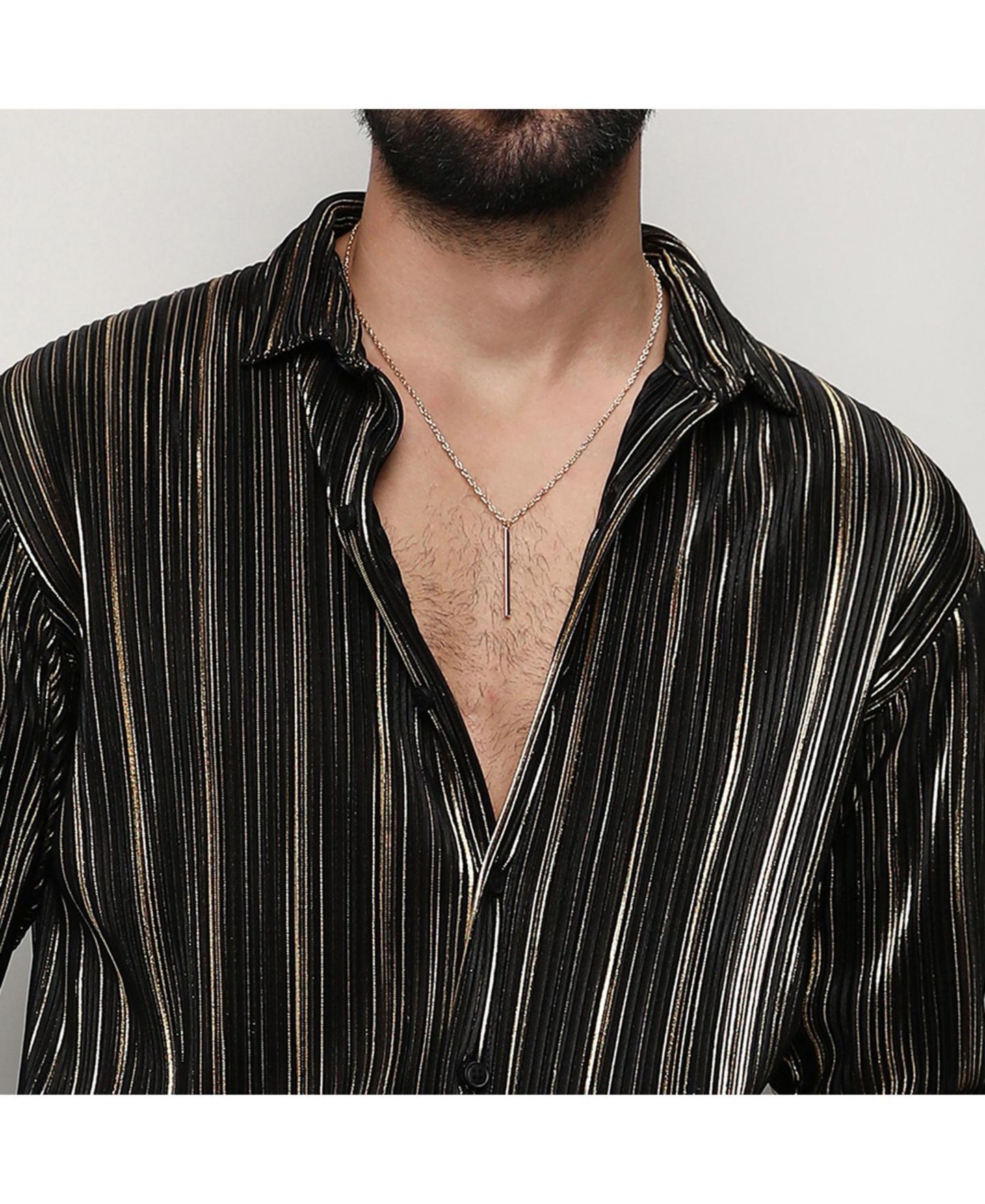 Мужская рубашка Campus Sutra Jet Black & Metallic Gold Pleat-Creased, цвет: Чёрный — фото 4