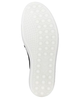 Women's Soft 7 Woven Slip-On Sneakers