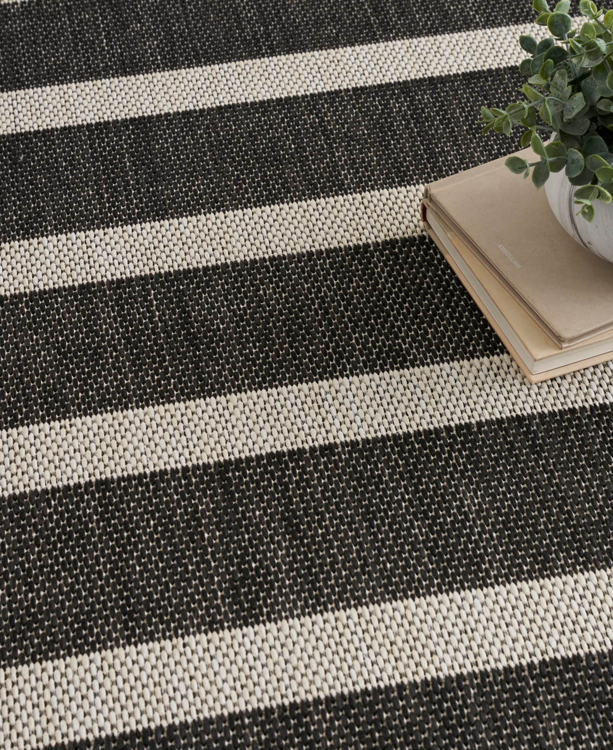 Nourison Home Positano Pos03 7'x10' Area Rug In Black