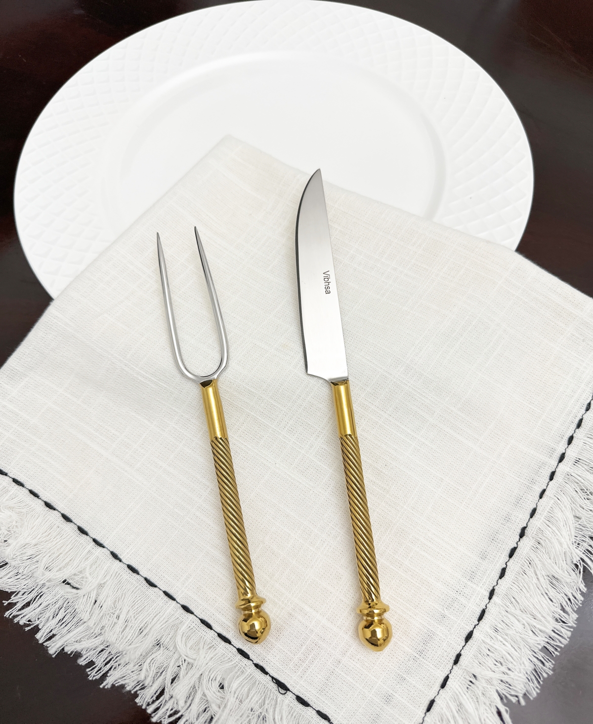 Vibhsa Swirl 2-pc. Carving Set, Serving For 2 In Golden