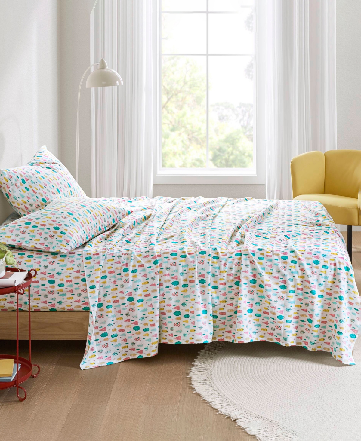 Intelligent Design Novelty Printed Flannel 3-pc. Sheet Set, Twin Xl In White Holiday Trees