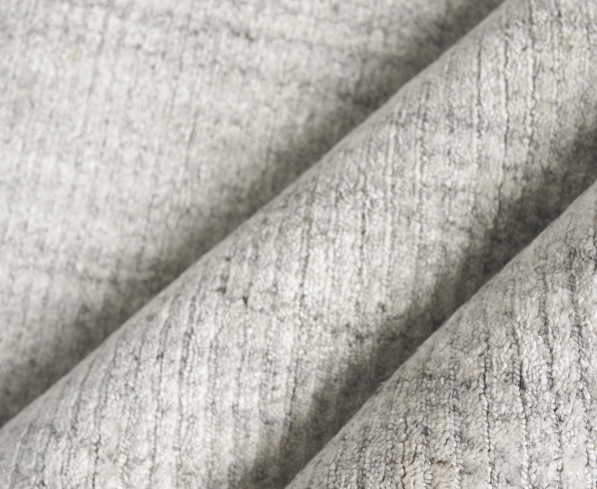 Exquisite Rugs Robin 3781 8'x10' Area Rug In Silver