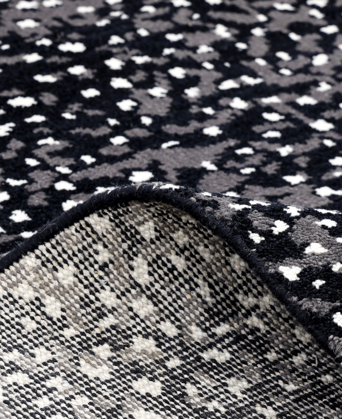 Timeless Rug Designs Arash S3313 3'x5' Area Rug