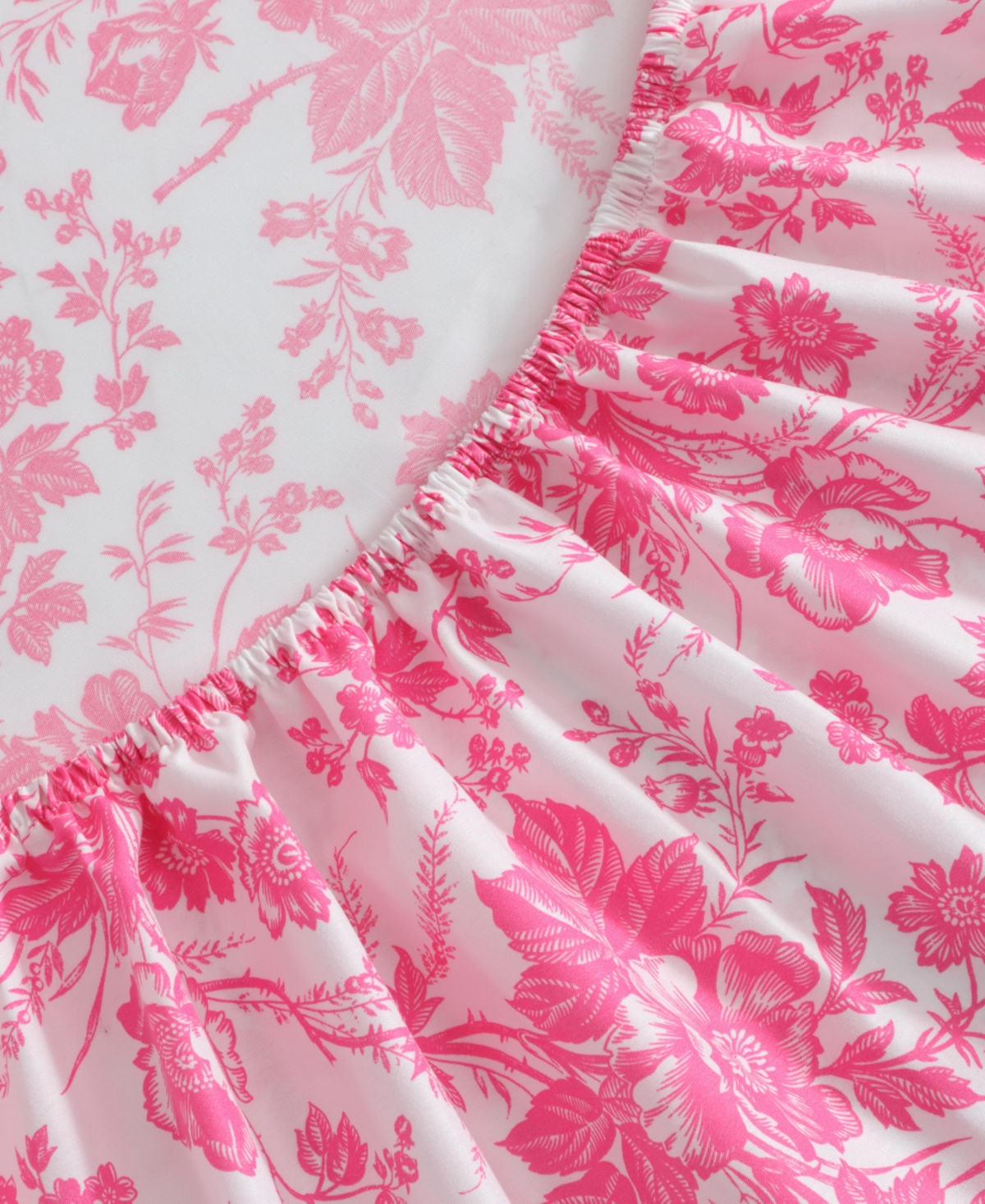 Betsey Johnson Printed Microfiber 4 Piece Sheet Set, Queen In Hot Pink Toile