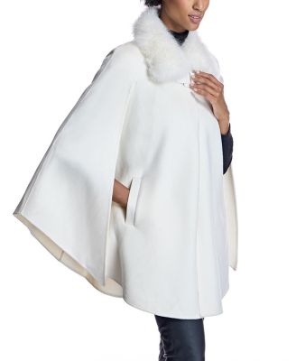 Women's Cashmere Cape with Buckle Detail