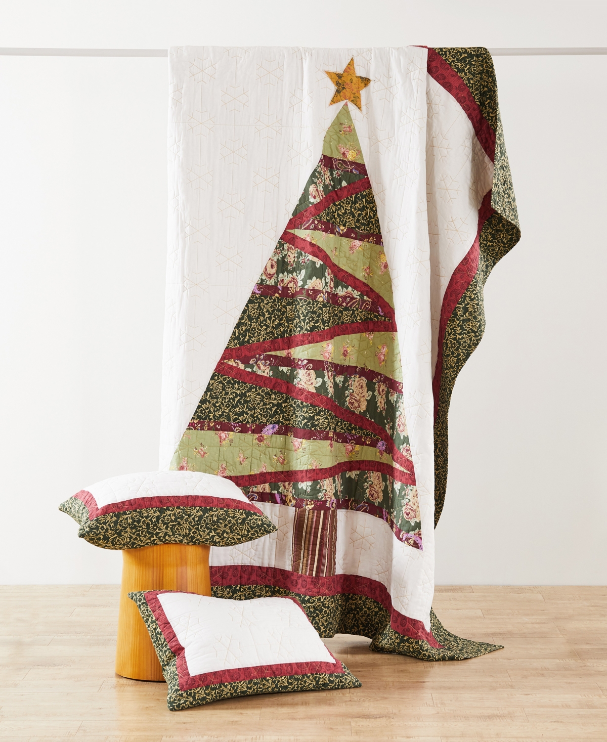 Greenland Home Fashions Christmas Tree Holiday 3-pc. Quilt Set, King In Holiday