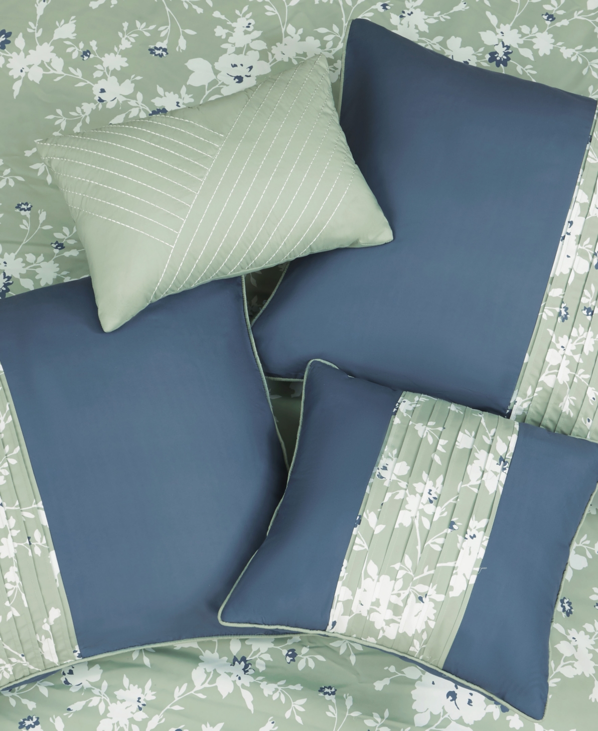 Lucky Brand Fianna Floral 7-pc. Comforter Set, King In Sage Floral