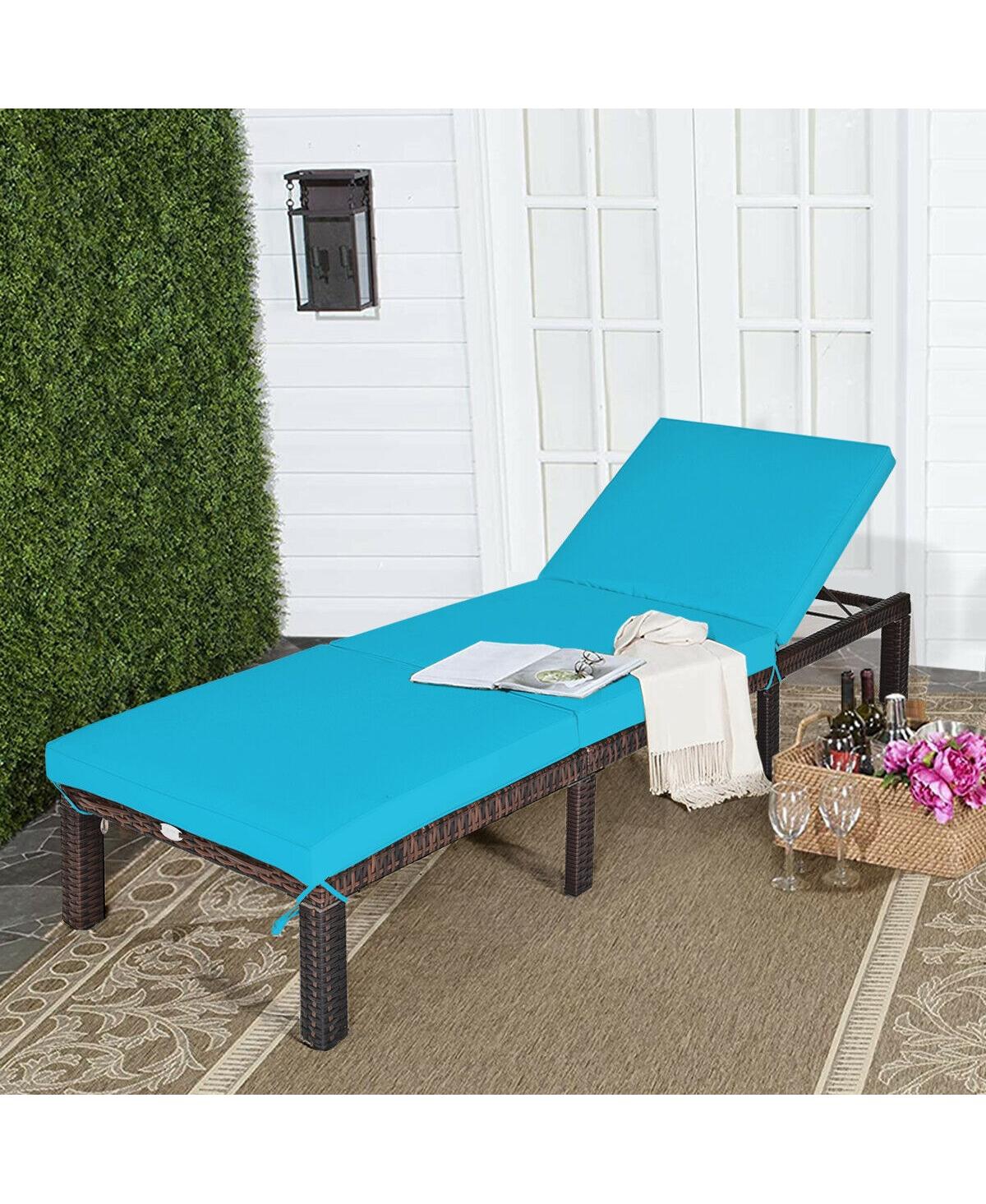 Sugift Paito Wicker Chaise Lounger with Adjustable Backrest