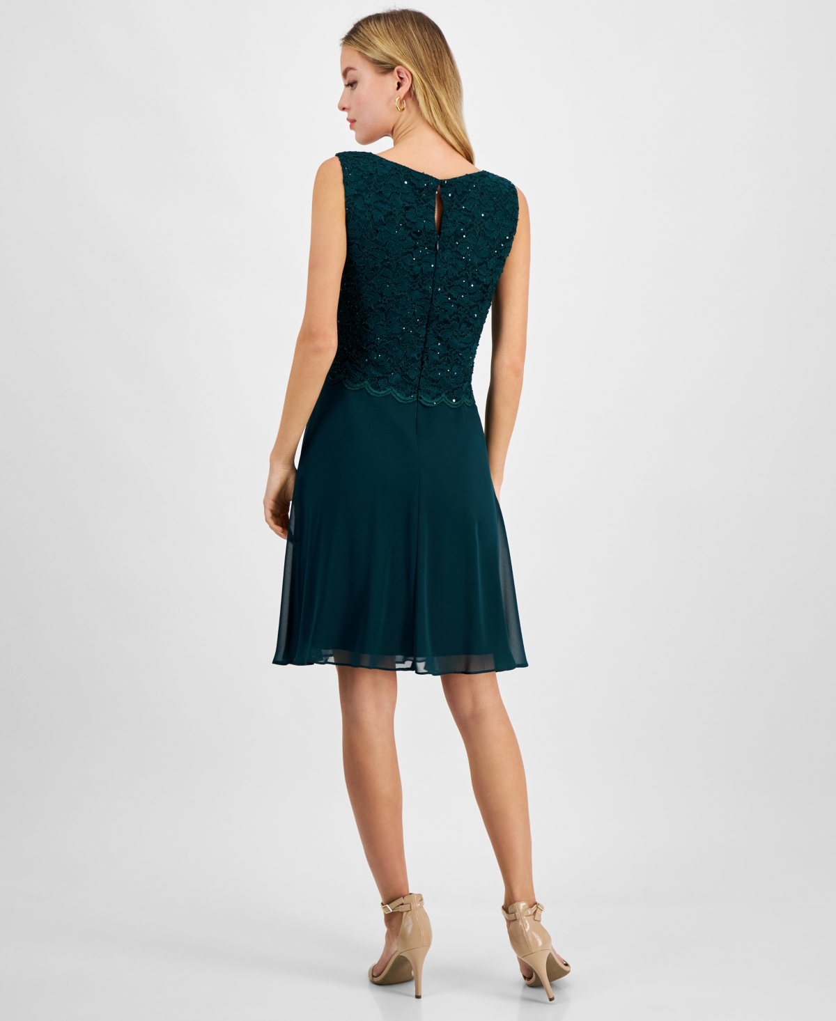 Connected Women's Sequined Scalloped-Lace Dress