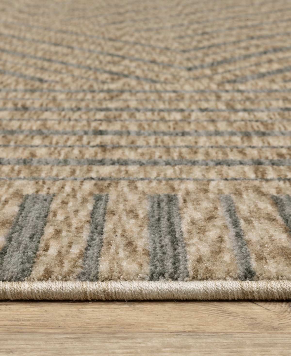 Oriental Weavers Echo Ech01 6'7"x9'6" Area Rug In Beige