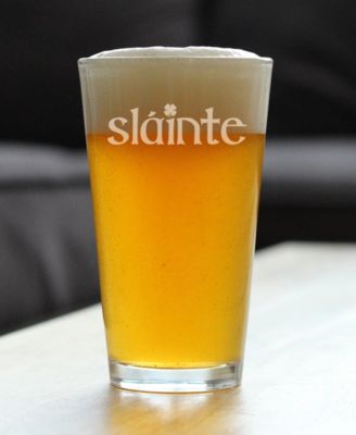 Slainte Irish Cheers Pint Glass
