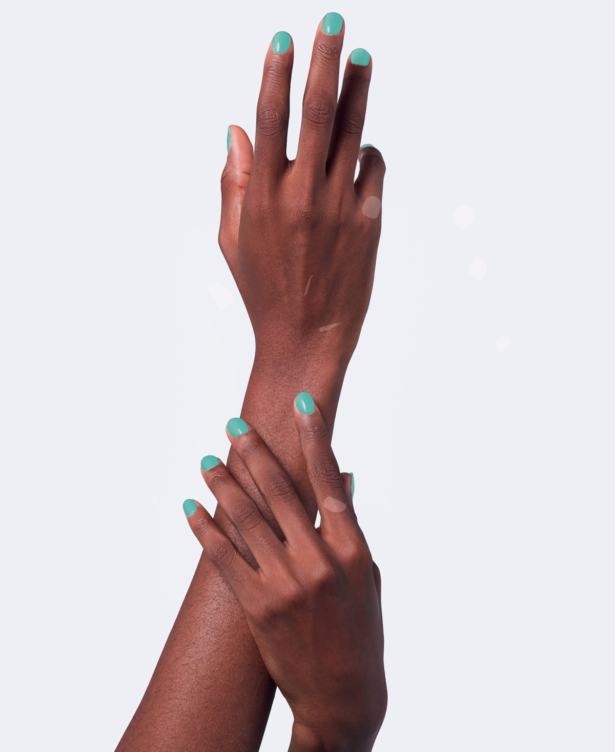 Shop Gucci Vernis A Ongles Glossy Nail Polish In 713 - Dorothy Turquoise