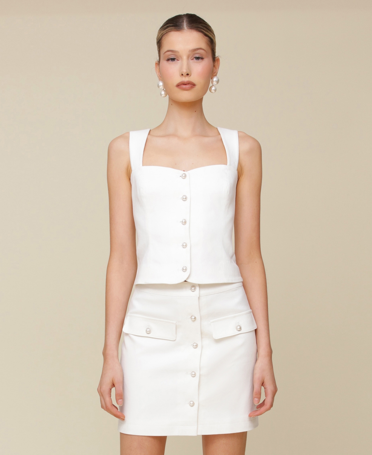 Avec Les Filles Women's Sweetheart Neckline Vest Top In White Denim