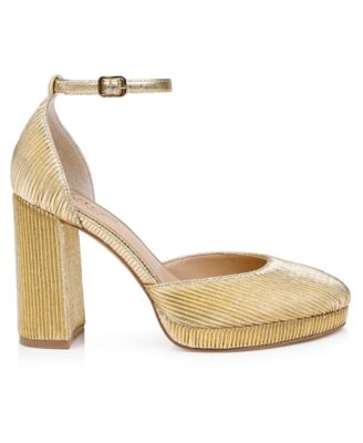 Women's Stephanie Closed Toe Platform Pumps