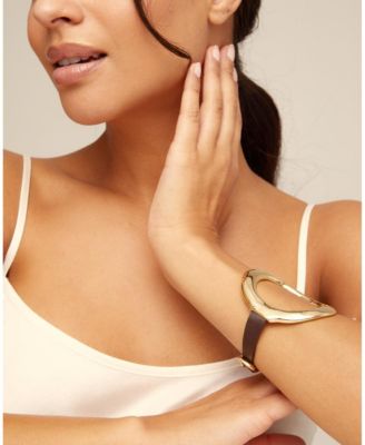 Large Central Oval Buckle Clasp Bracelet