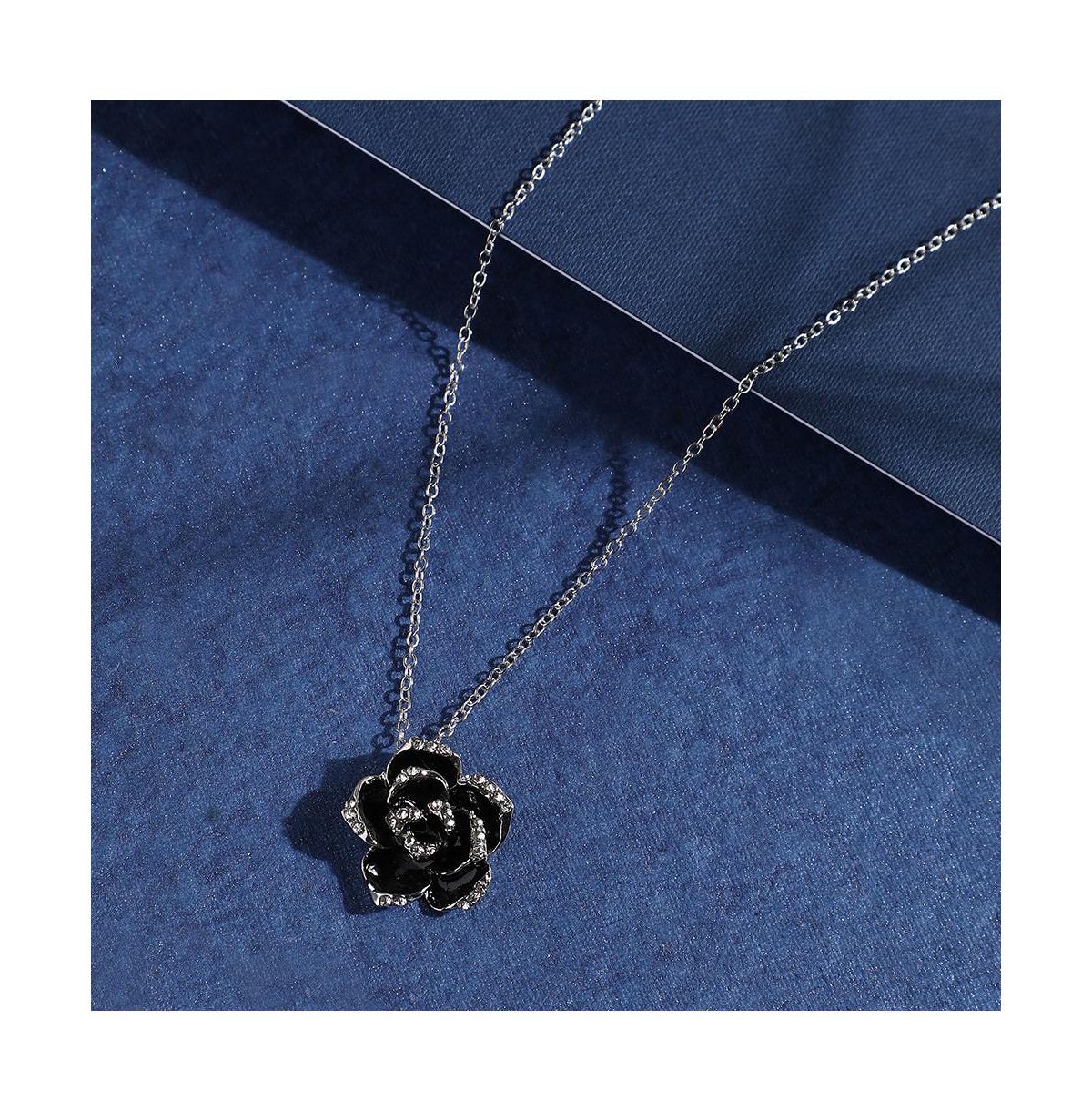 Sohi Women's Rose Pendant Necklace